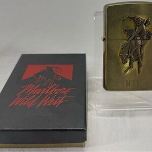 Marlboro Gold Classic Lighter
